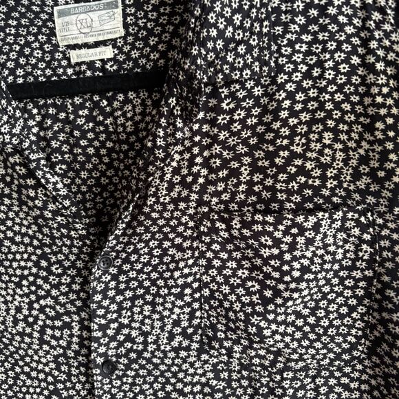 Women's Soft Draped Rayon Black & White Micro Floral Button Up Blouse size XL - Picture 4 of 9